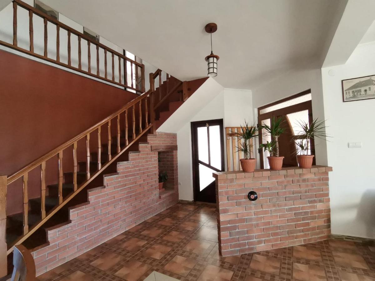 Dio Vendeghaz Hotel Praid Ngoại thất bức ảnh