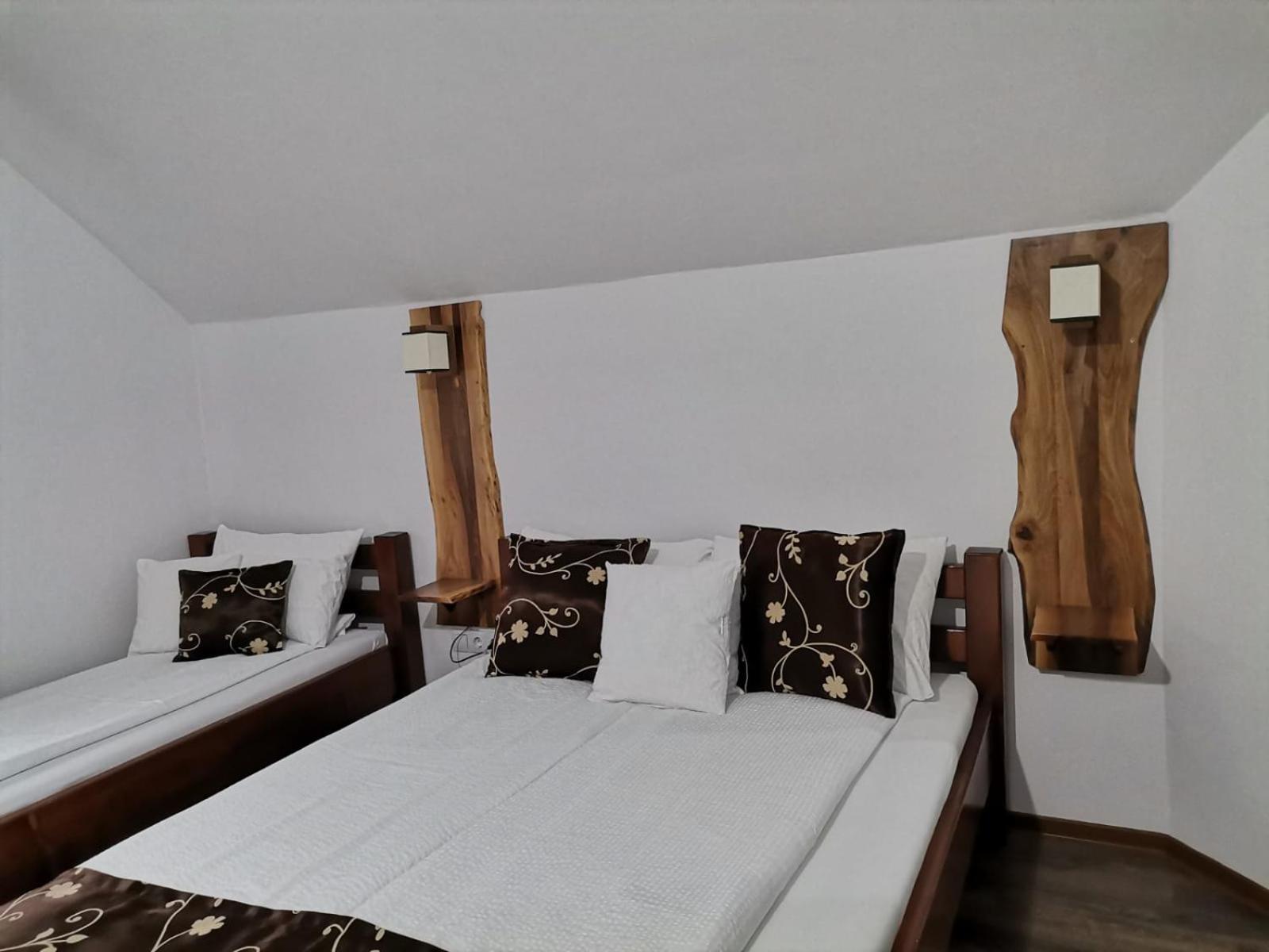 Dio Vendeghaz Hotel Praid Ngoại thất bức ảnh